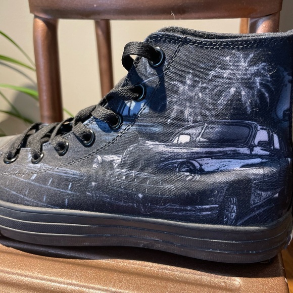 RAAD High Tops - Picture 2 of 6